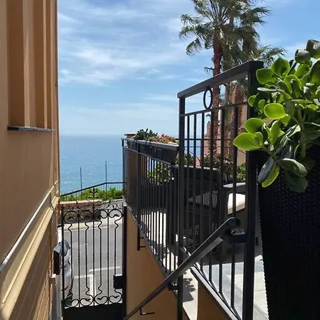 Casa Raffaella Feriehus