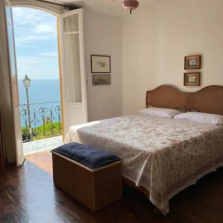 Casa Raffaella Feriehus *