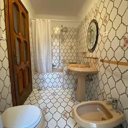 Casa Raffaella Feriehus *